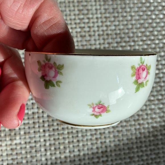 Vintage Crown Staffordshire Pink Roses Open Sugar & Creamer - Picture 8 of 11